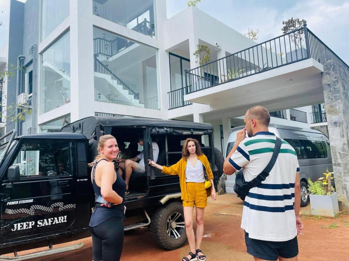 Black Mustang Hotel Dambulla Bagian luar foto